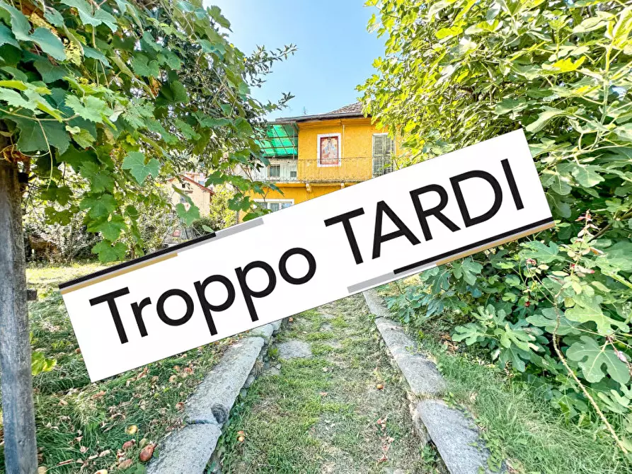 Immagine 1 di Casa indipendente in vendita  in piazza vittorio veneto, 1 a Trarego Viggiona