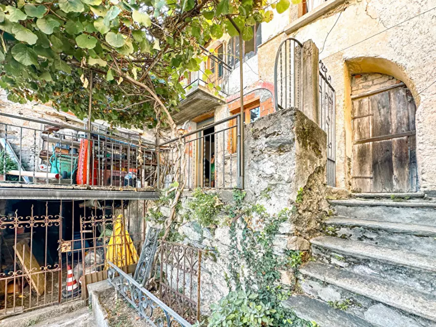 Immagine 24 di Casa indipendente in vendita  in via dante 4 a Trarego Viggiona