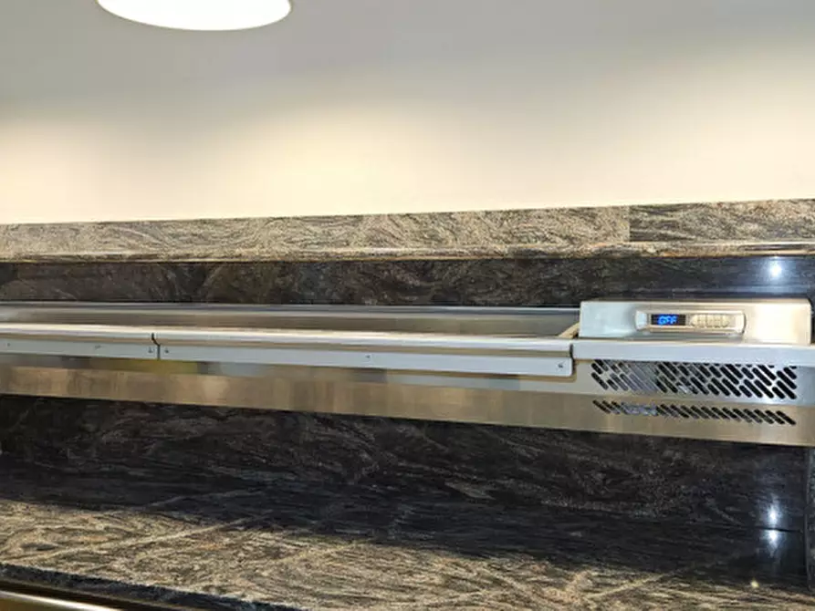 Immagine 6 di Attività commerciale in affitto  in Via Canevedo a Este