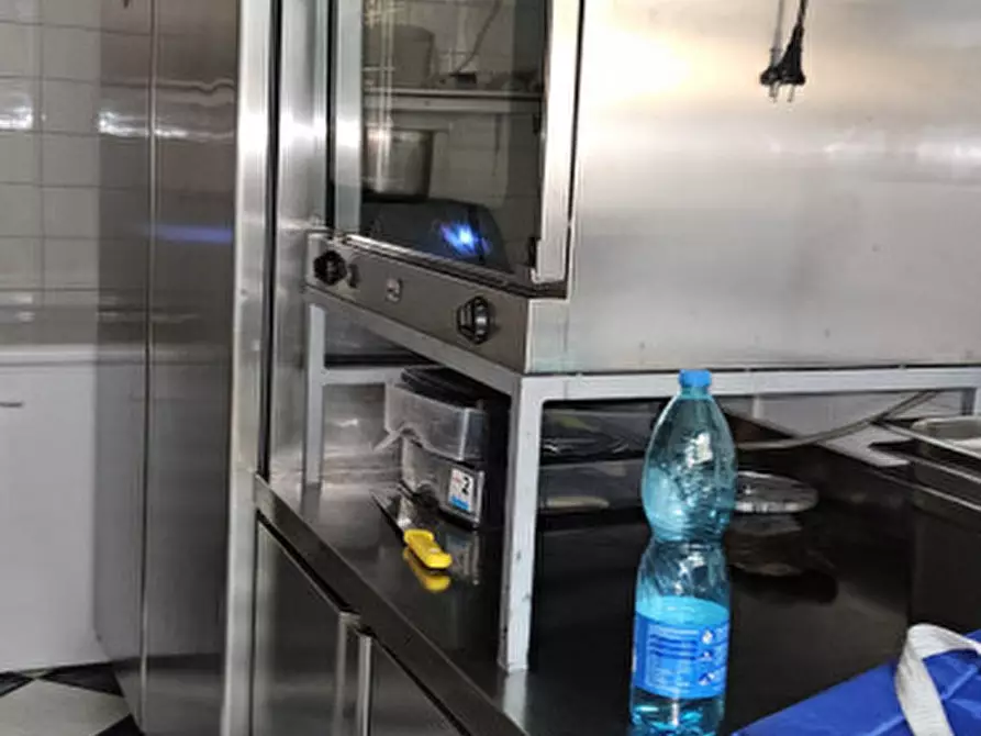 Immagine 11 di Attività commerciale in affitto  in Via Canevedo a Este