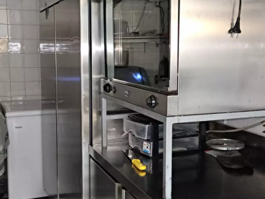 Immagine 12 di Attività commerciale in affitto  in Via Canevedo a Este