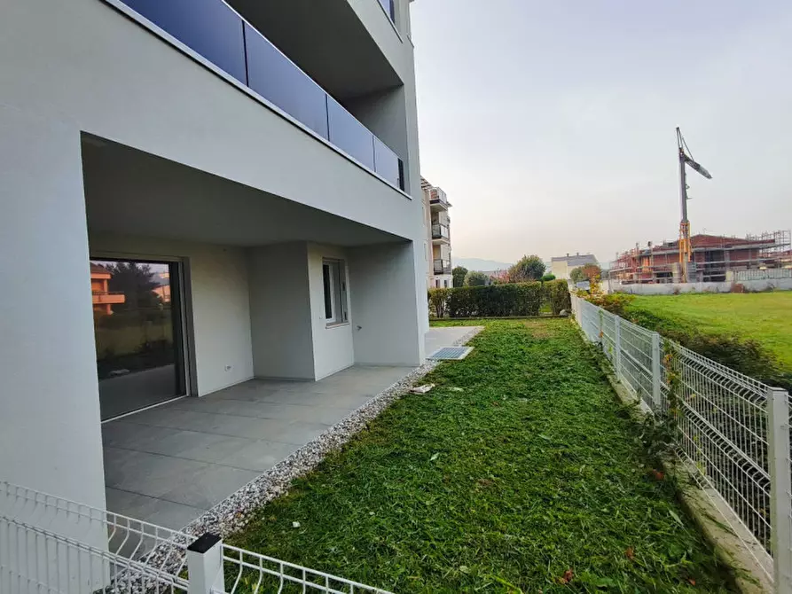 Immagine 2 di Appartamento in vendita  a Montegrotto Terme