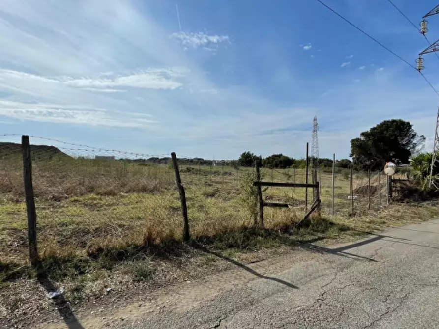 Immagine 11 di Terreno in vendita  in Via Monte del Marmo a Roma