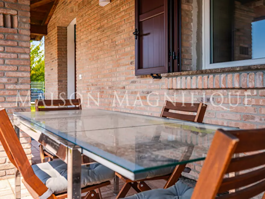 Immagine 10 di Villa in vendita  in via Ilaria alpi a Bentivoglio