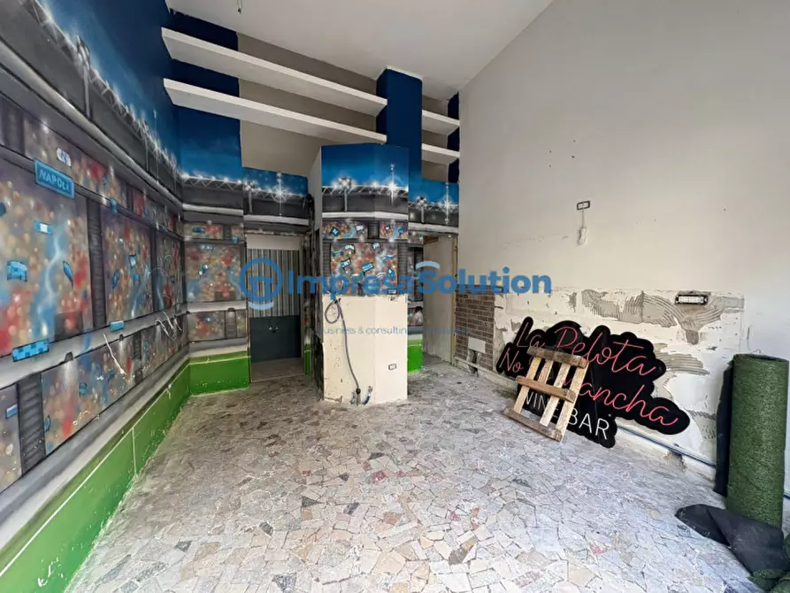 Immagine 8 di Negozio in affitto  in Traversa I Giulio Cesare a Napoli
