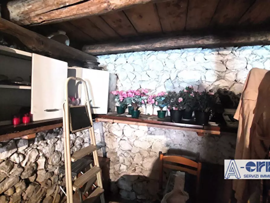 Immagine 6 di Casa bifamiliare in vendita  in via general Giardino a Solagna