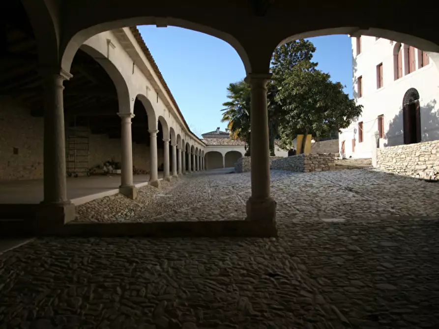 Immagine 9 di Villa in vendita  a Cavaso Del Tomba