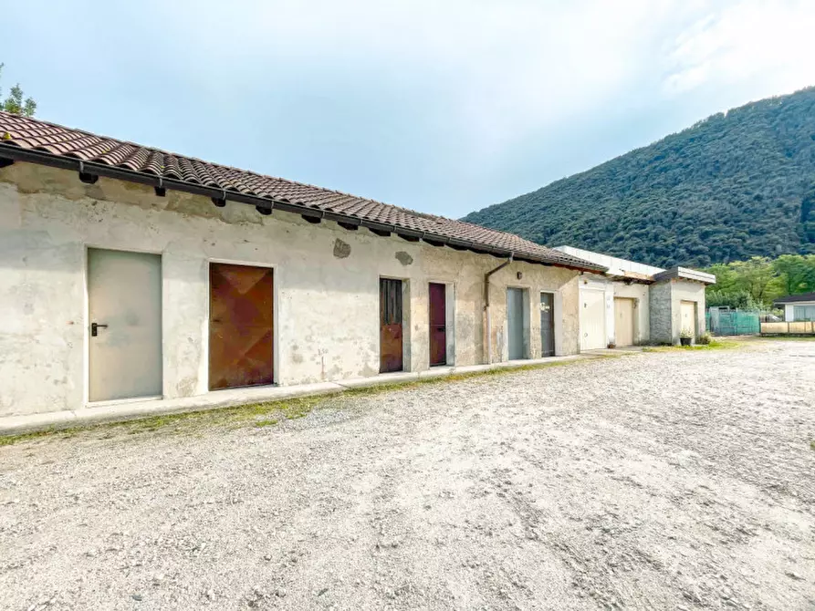 Immagine 14 di Appartamento in vendita  in via renco, 85b a Verbania