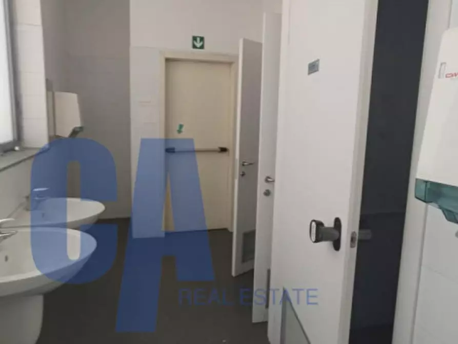 Immagine 12 di Ufficio in affitto  in VIA GOBETTI PIETRO a Cinisello Balsamo