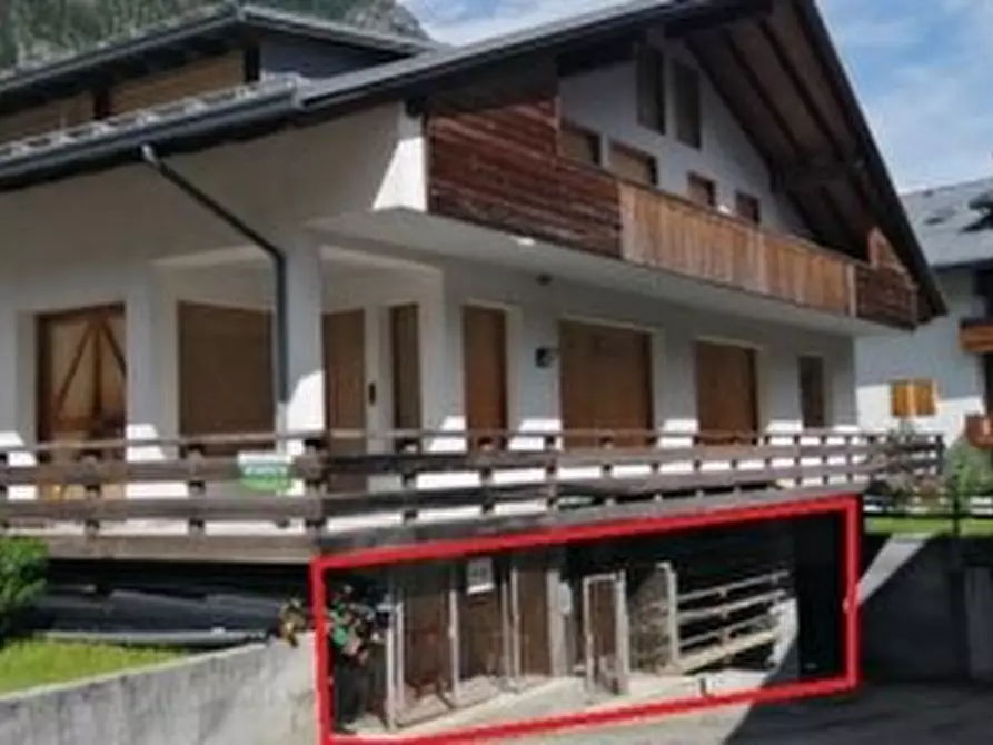 Immagine 1 di Garage in vendita  in Via Pause, 47 a Auronzo Di Cadore