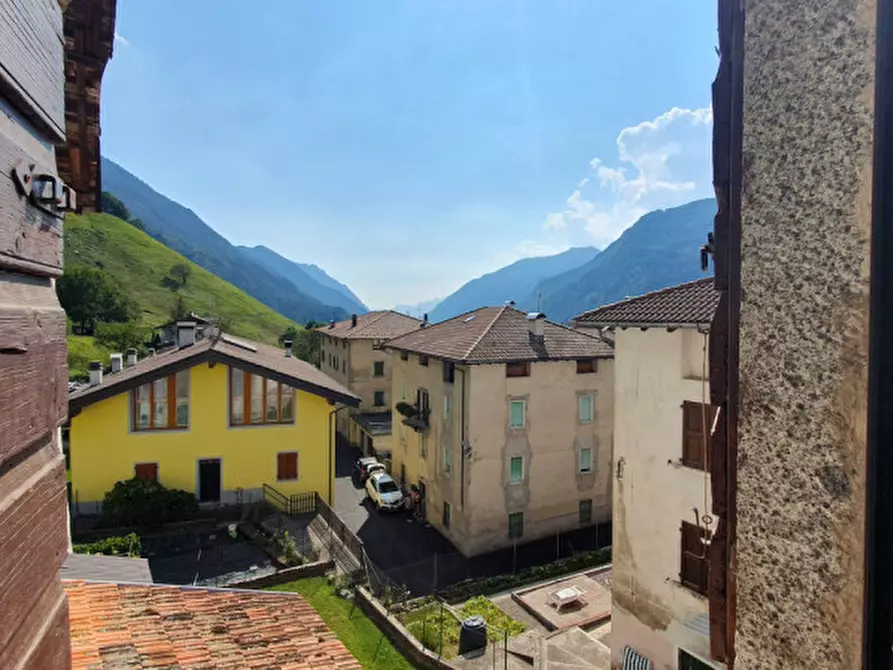 Immagine 4 di Casa indipendente in vendita  in Frazione Por a Pieve Di Bono-Prezzo