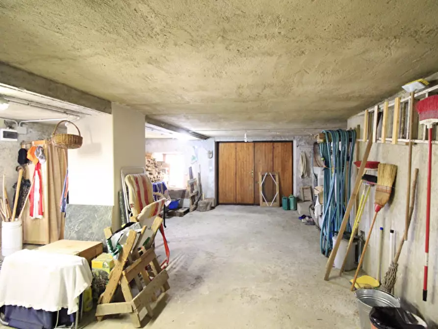 Immagine 17 di Casa indipendente in vendita  in Frazione Por a Pieve Di Bono-Prezzo