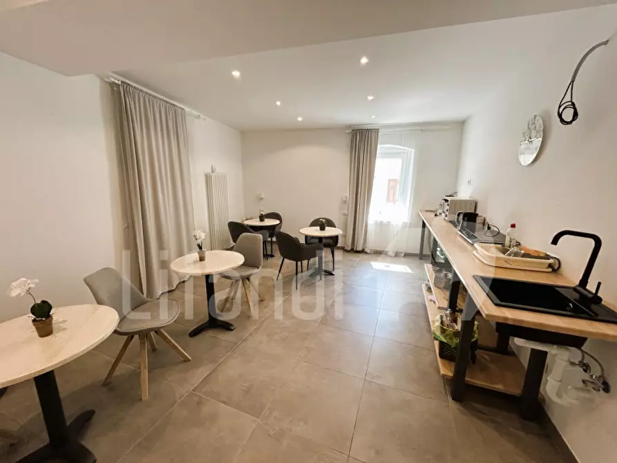 Immagine 4 di Bed & Breakfast in vendita  in Via Cesare Battisti a Arco