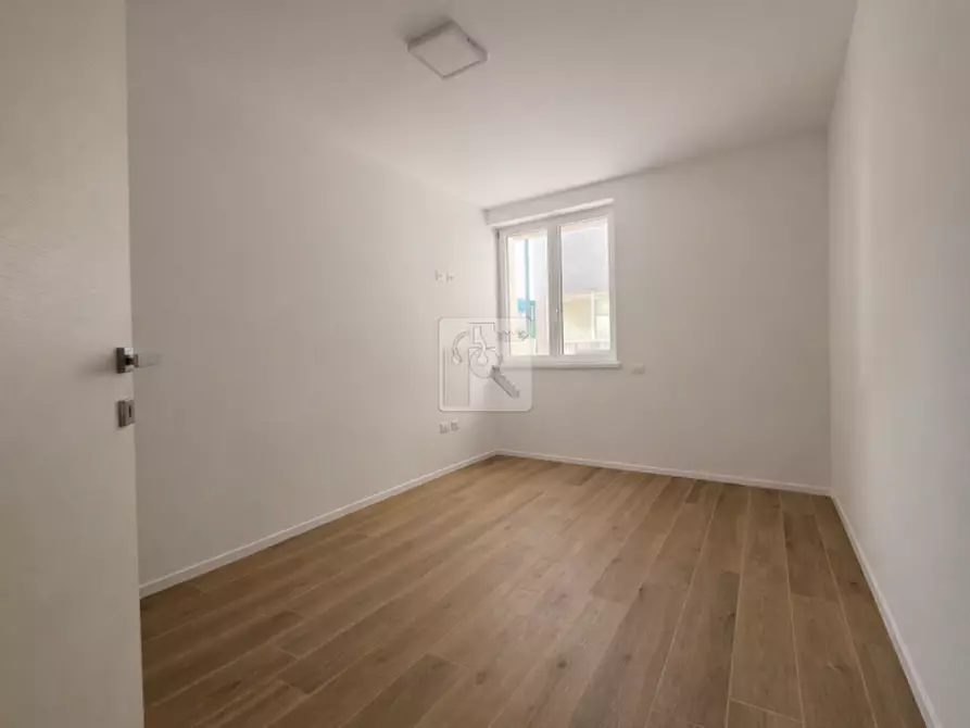 Immagine 4 di Appartamento in vendita  in via Enrico Fermi a Dro