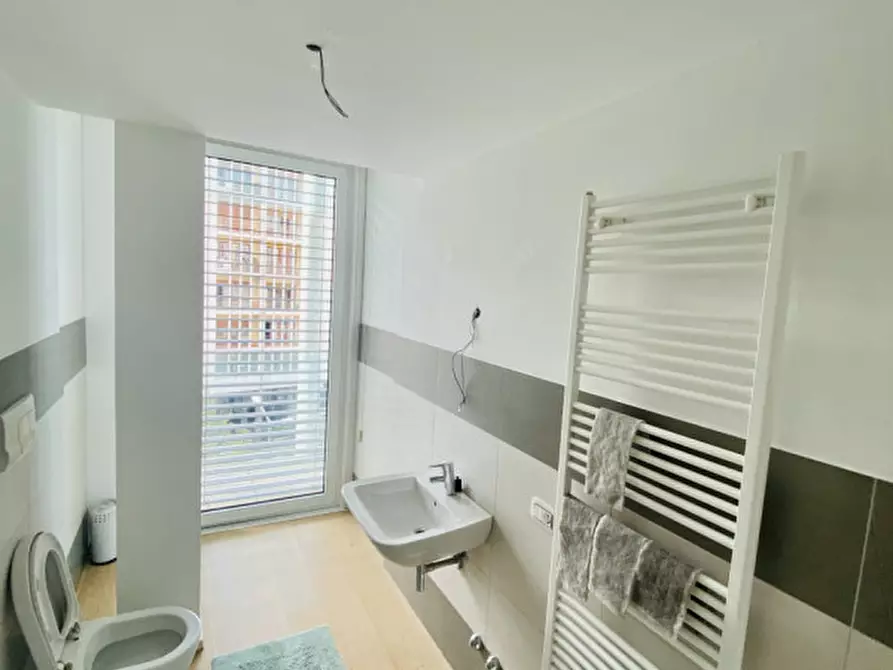 Immagine 14 di Appartamento in vendita  in largo europa a Padova