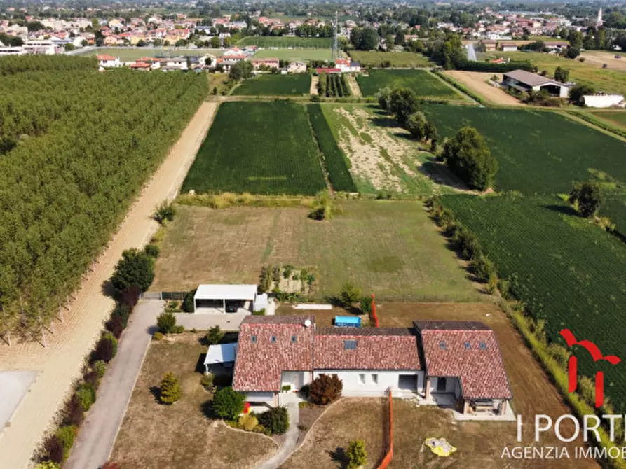 Immagine 2 di Terreno in vendita  in Via Tiepolo a Scorzè