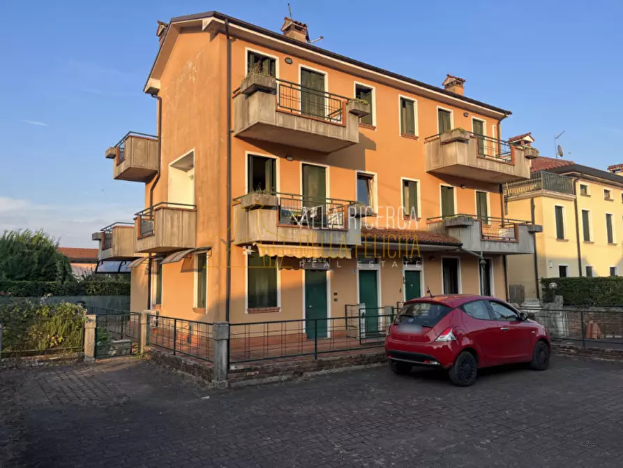 Immagine 1 di Appartamento in vendita  in Via Cristoforo Magrè 25 a Schio