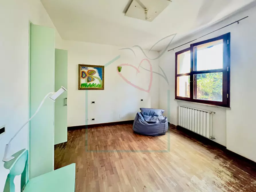 Immagine 9 di Villetta a schiera in vendita  in via mulino del piano a Castelnuovo Magra