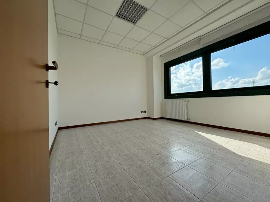 Immagine 11 di Ufficio in affitto  in via Po a Pianiga
