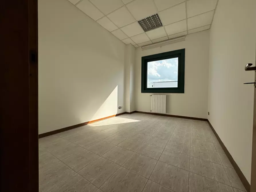 Immagine 12 di Ufficio in affitto  in via Po a Pianiga