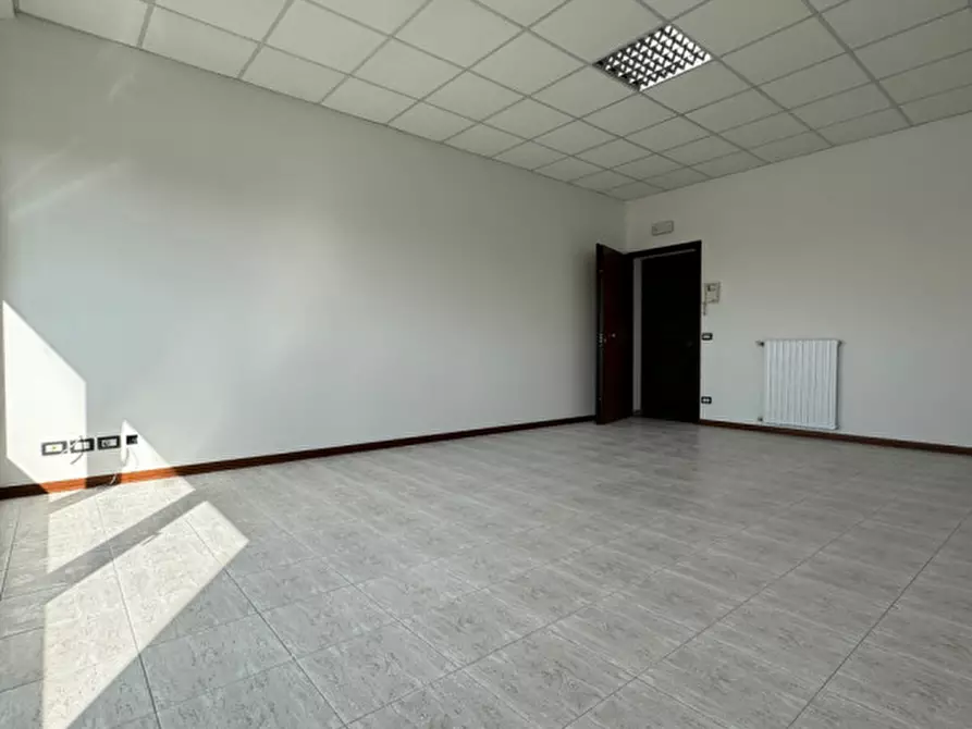 Immagine 13 di Ufficio in affitto  in via Po a Pianiga