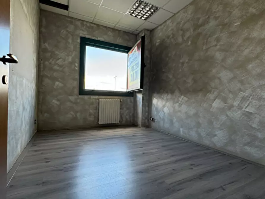 Immagine 16 di Ufficio in affitto  in via Po a Pianiga
