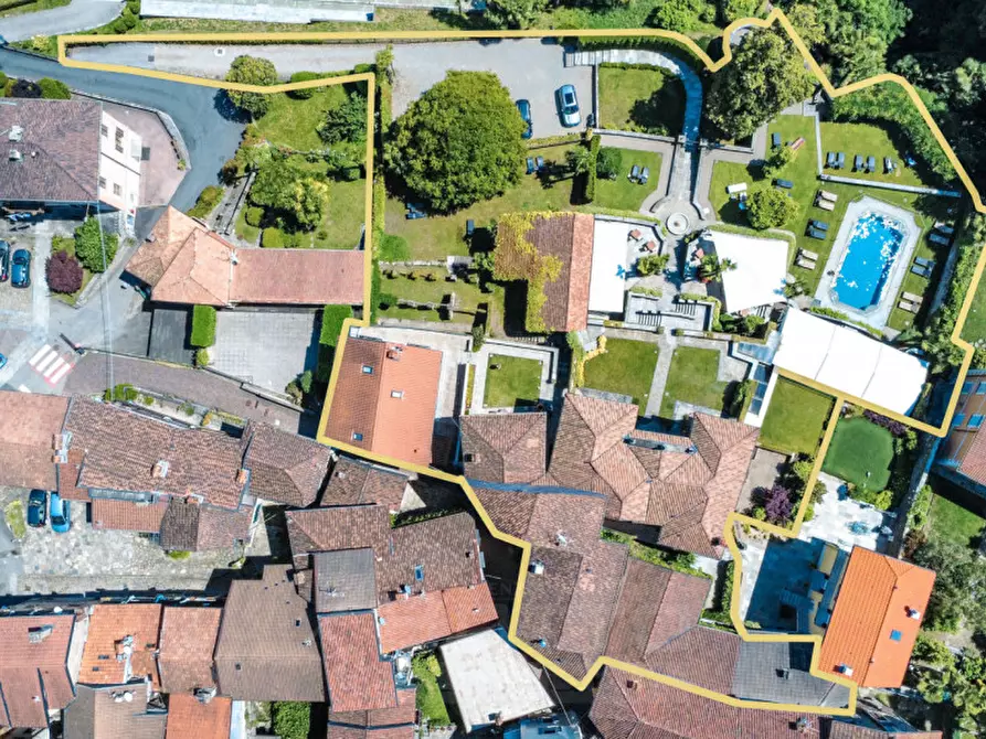 Immagine 2 di Palazzo in vendita  in via giovanni polli, 11 a Oggebbio