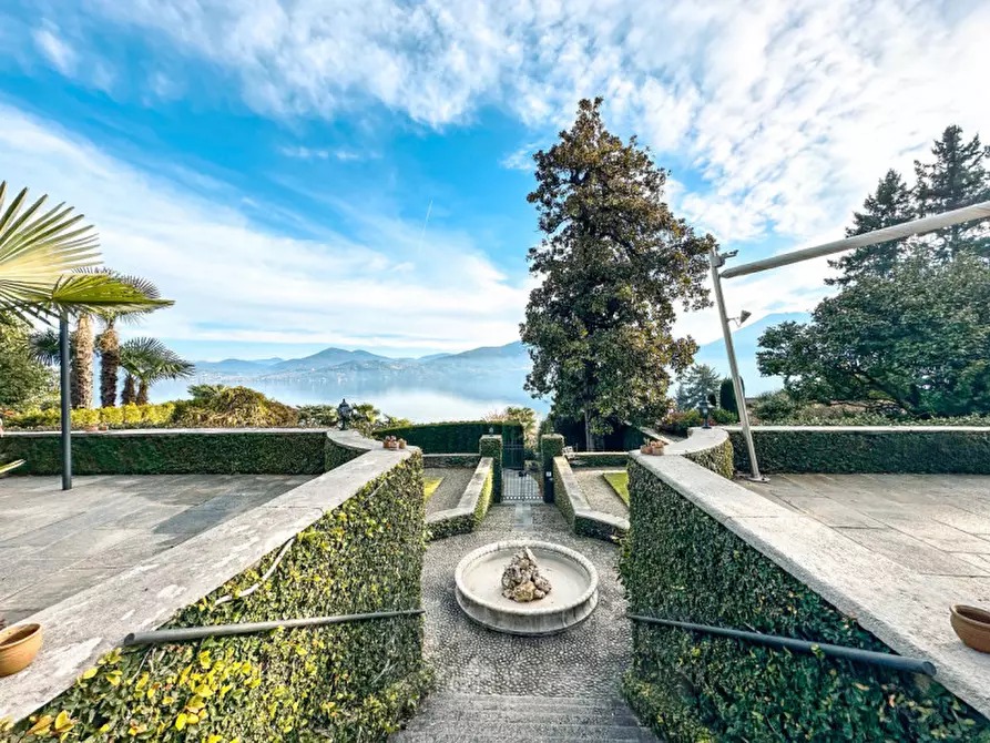 Immagine 23 di Palazzo in vendita  in via giovanni polli, 11 a Oggebbio