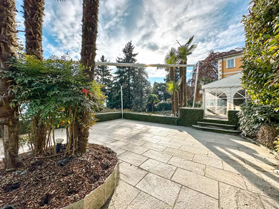 Immagine 27 di Palazzo in vendita  in via giovanni polli, 11 a Oggebbio