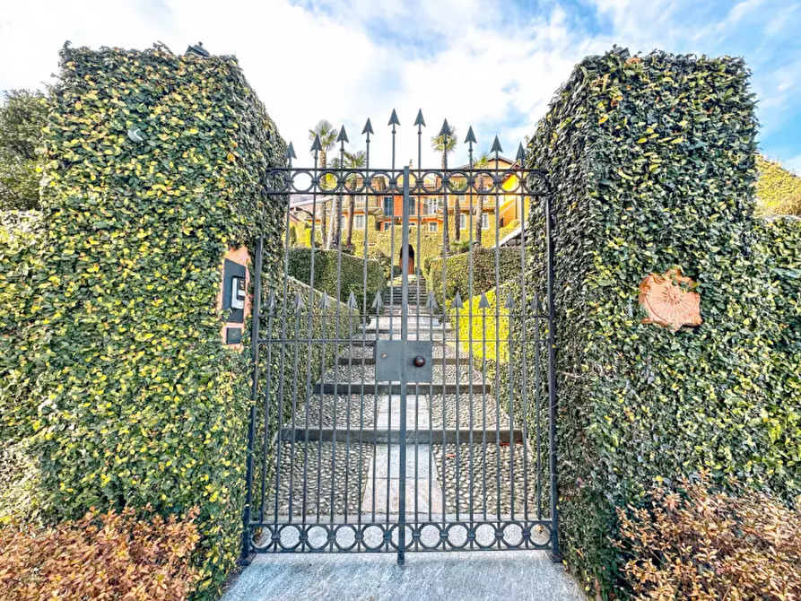 Immagine 30 di Palazzo in vendita  in via giovanni polli, 11 a Oggebbio