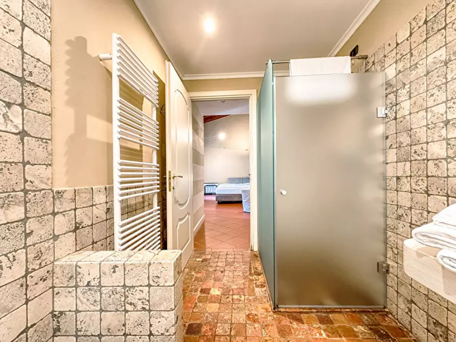 Immagine 45 di Palazzo in vendita  in via giovanni polli, 11 a Oggebbio