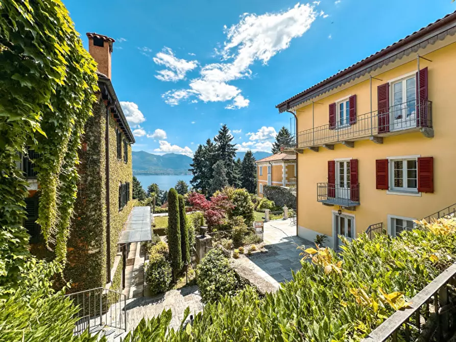 Immagine 52 di Palazzo in vendita  in via giovanni polli, 11 a Oggebbio