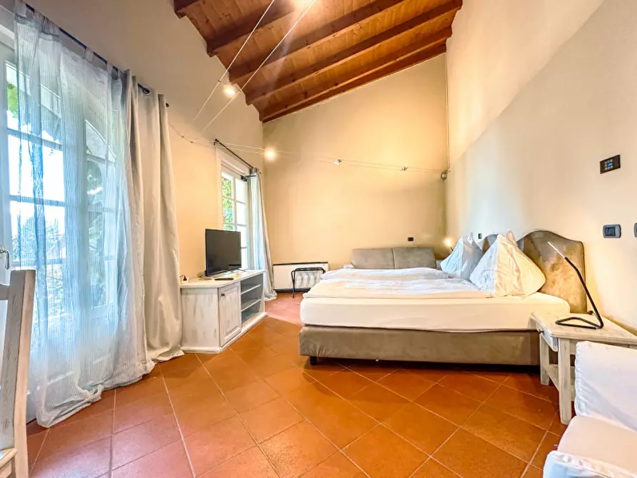 Immagine 71 di Palazzo in vendita  in via giovanni polli, 11 a Oggebbio