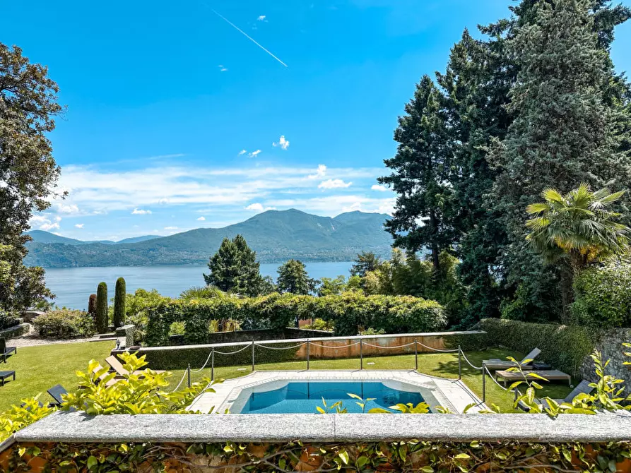 Immagine 77 di Palazzo in vendita  in via giovanni polli, 11 a Oggebbio