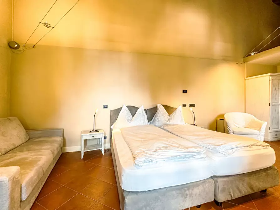 Immagine 82 di Palazzo in vendita  in via giovanni polli, 11 a Oggebbio