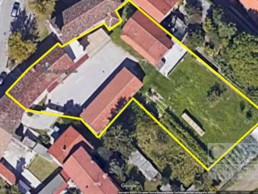 Immagine 3 di Rustico / casale in vendita  in Via Cesare Battisti a Cordenons