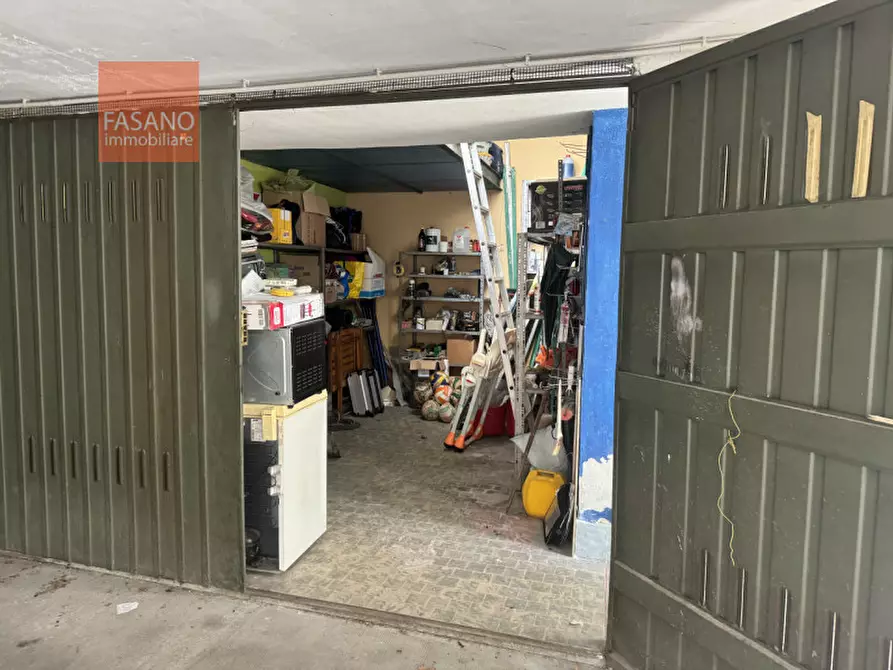 Immagine 1 di Garage in vendita  in Via Loano 2 a Torino