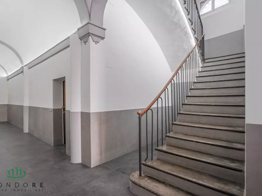 Immagine 3 di Appartamento in vendita  in Via Santo Stefano a Bologna