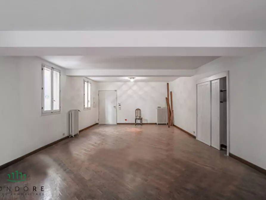 Immagine 7 di Appartamento in vendita  in Via Santo Stefano a Bologna