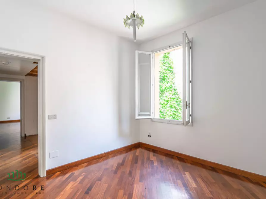 Immagine 38 di Appartamento in vendita  in Via Santo Stefano a Bologna