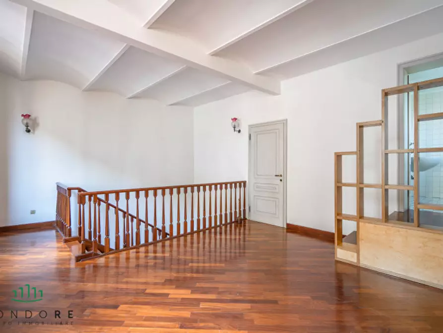 Immagine 44 di Appartamento in vendita  in Via Santo Stefano a Bologna