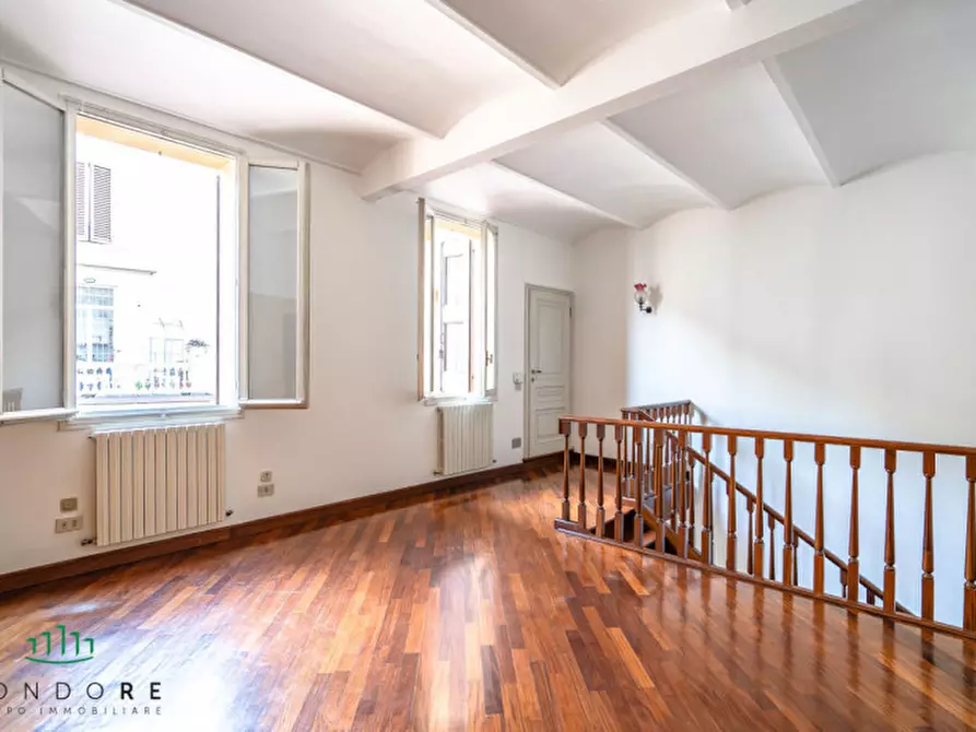 Immagine 46 di Appartamento in vendita  in Via Santo Stefano a Bologna