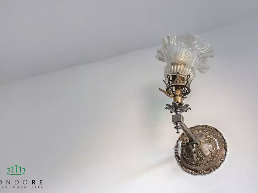 Immagine 54 di Appartamento in vendita  in Via Santo Stefano a Bologna