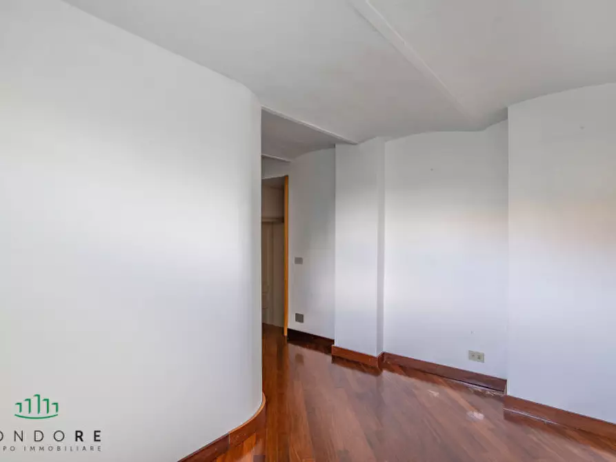 Immagine 55 di Appartamento in vendita  in Via Santo Stefano a Bologna