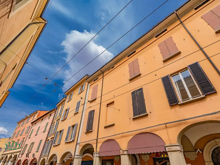Immagine 64 di Appartamento in vendita  in Via Santo Stefano a Bologna