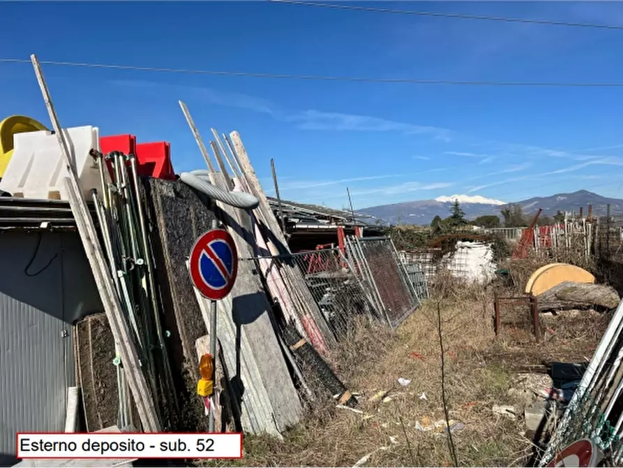 Immagine 1 di Magazzino in vendita  in VIA SAN SALVAR 22 a Bussolengo