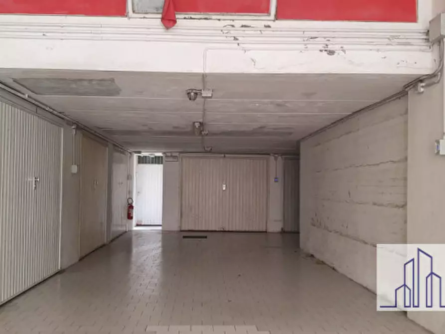 Immagine 38 di Appartamento in vendita  a Riccione