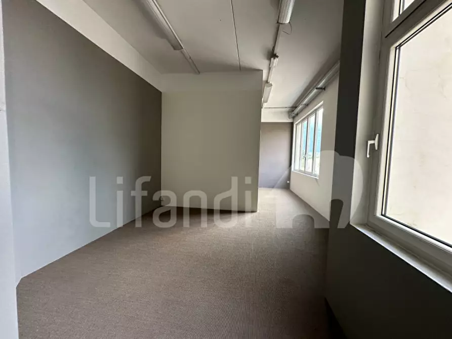 Immagine 12 di Negozio in affitto  a Egna .Neumarkt.