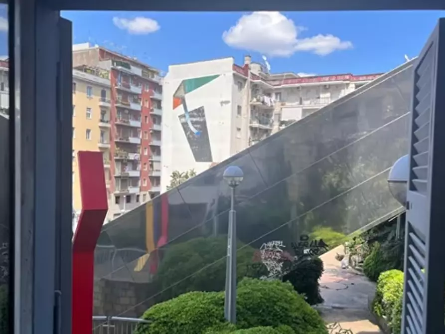 Immagine 2 di Appartamento in affitto  in via salvator rosa 139 a Napoli