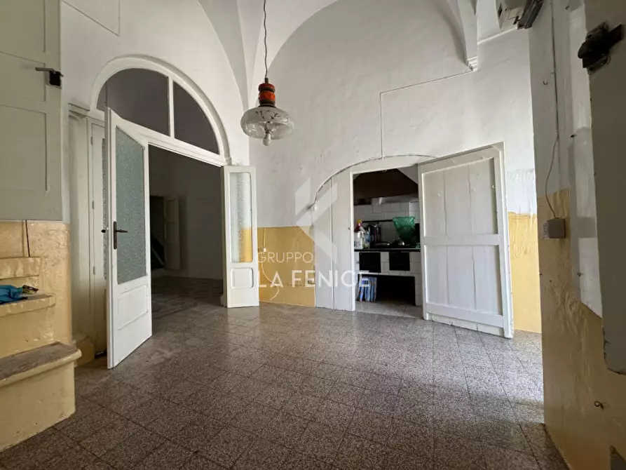 Immagine 11 di Casa indipendente in vendita  in via vincenzo bellini 98 a Martina Franca
